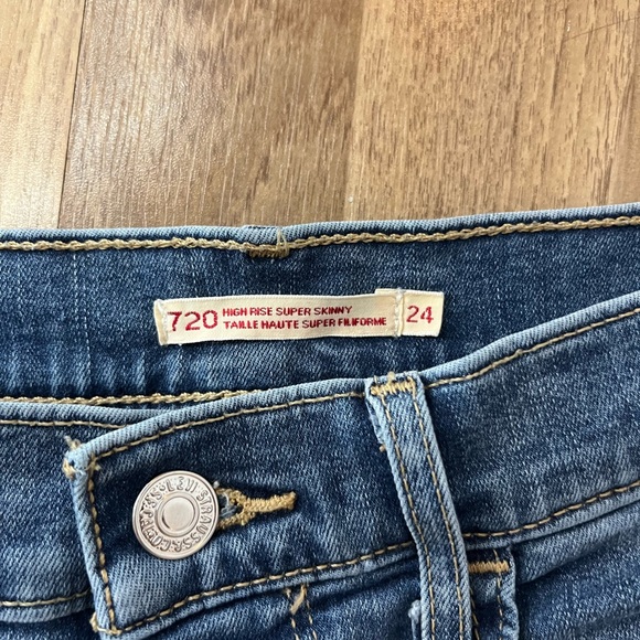 Super Skinny Levi’s - Picture 4 of 4